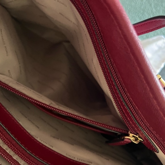 MK Bag - Picture 3 of 10